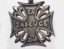 KRZYŻ HARCERSKIEGO ODZNACZENIA HONOROWEGO ZA ZASŁUGĘ